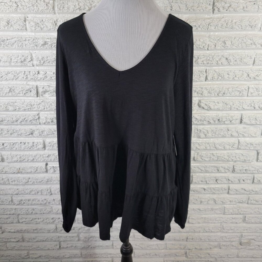 Torrid Women's 1X Plus Top Black Blouse V-Neck Long Sleeve Ruffle BLA98E